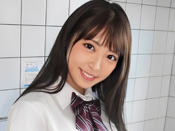 【制服美少女の背徳セックス】ちっぱいなのにアソコは超敏感！興奮と背徳感でイキまくる美少女のキツキツオマ○コ♡