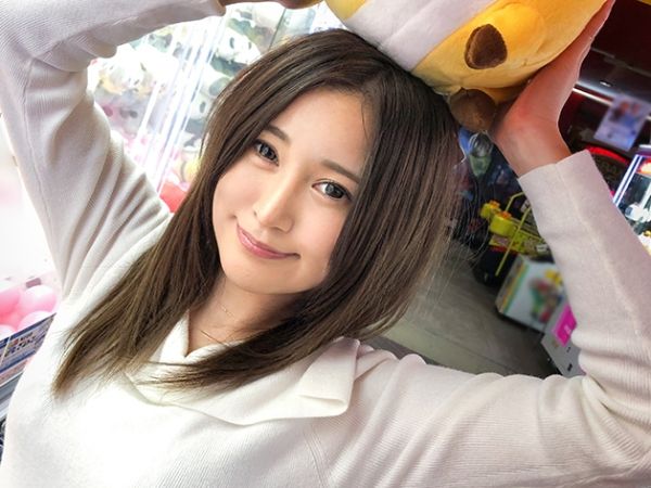 【寝起きエッチ】「えっ、これって…」23歳ウブカワ女子、まさかのハメ撮りデビュー！朝から生ハメされ、中出しセックスで連続絶頂！無防備な寝起き姿から、エッチな本性丸出し！！