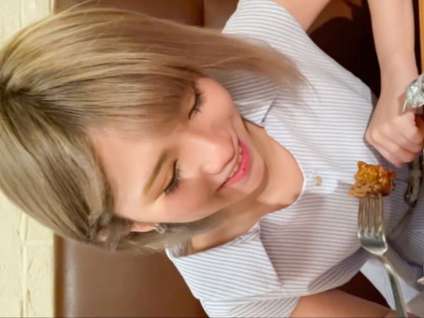 【ギャルとおじさんの禁断の恋】 華奢な金髪ギャルと濃厚セックス！ 鬼ピストンでカラダを震わせて♡