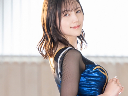 【トランポリン女子のピチピチボディ】「跳ねるたびに揺れるカラダがエロすぎる！♡」スポーツ美少女の汗ばむ肌に興奮MAX！ねっちょり密着ピストンで、ピチピチ衣装の隙間から肉棒をぶち込む！