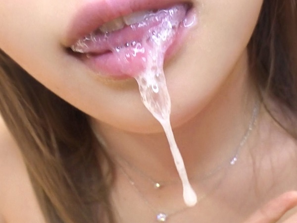 【極上美少女のご奉仕】『全部、飲んじゃうから…♡』日頃の欲望をぶつけられる美少女が、ザーメンをもぐもぐ吸い取り！エロかわいい姿で男を骨抜きにし、極上のご奉仕で快楽の限りを尽くす！