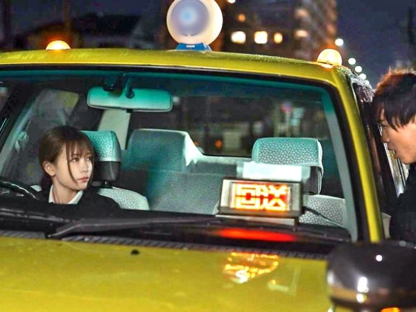 【同棲NTR】タクシードライバー女子、ナンパ男を興味本位で自宅に招き入れちゃった！必死のアピールに負けて中出し同棲生活スタート！？意外なエロ展開にドキドキ！