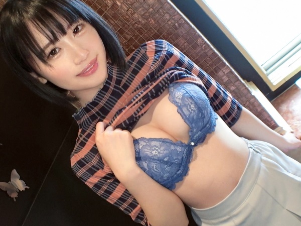 【素人美少女】『そんなに奥まで…』超絶キツマン娘が指一本で悶絶！愛液垂れ流しでグチョグチョ♡敏感すぎるカラダが快楽に溺れる瞬間！