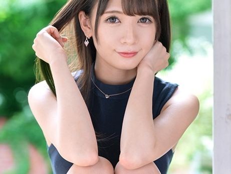 【生ハメ中出し】無邪気な笑顔がたまらない美少女とエッチな大冒険！キュートなルックスとは裏腹に、エッチなおマンコは敏感で、生チンポを挿入した瞬間から感じまくり！たっぷり中出しで孕ませちゃうぞ！♡