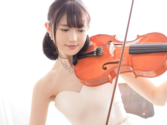 【名門女子大生の恥じらい潮吹き】『ダメ…気持ち良すぎる…』超エリート美少女がAVで大胆デビュー！敏感パイパンマ●コがビクビク反応、大量の潮を吹いて絶頂しまくり！知的な彼女が乱れる姿に興奮MAX！