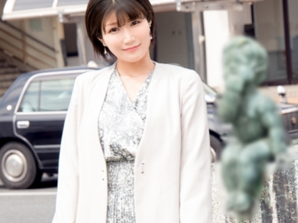 【若妻の危険な情事】『旦那じゃ満足できないの…』欲求不満なヤリマン若妻が他人棒で濃厚セックス！痴女マンコが快感に溺れ、イキまくる不倫の夜♥