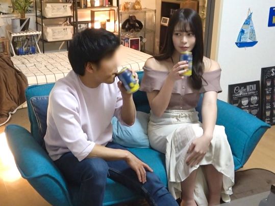 【ナンパ成功！ラウンドガール美女の裏側】『キャッ…ダメッ…』華やかなルックスの彼女が、ガチナンパで本気のイキ顔披露！盗撮されてるとも知らず、エッチな痴態を大公開♡