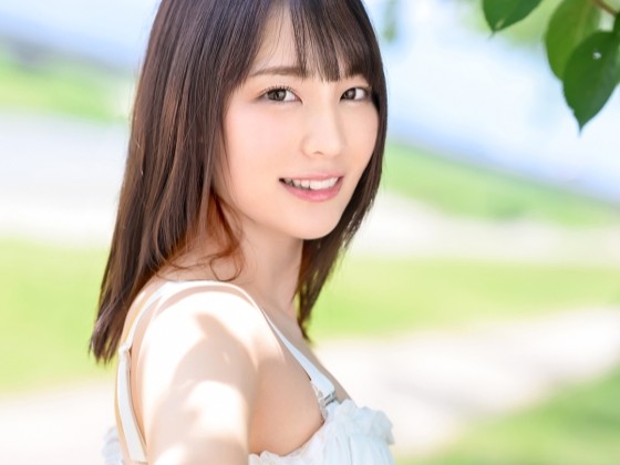 【主観】甘えん坊の美乳彼女とラブラブSEX♥ 見つめ合いながらフェラしてくれる優しい彼女と、生で繋がる最高の時間！夢のようなエッチな日常を体験♡