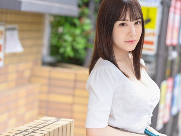 【激カワ美少女が自宅訪問♡】素人男性の願望を叶える神対応！エッチなお願いにも笑顔で応え、夢の時間を過ごせるなんて最高すぎる！