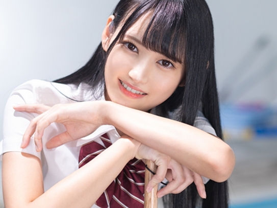 【制服美少女の甘酸っぱい誘惑】『ダメ…でも気持ちいい…』超絶キュートな女子高生が制服姿で大胆プレイ！アオハル全開のセックスで、チンコを挿入されちゃう！制服のまま感じまくる姿がたまらない♡