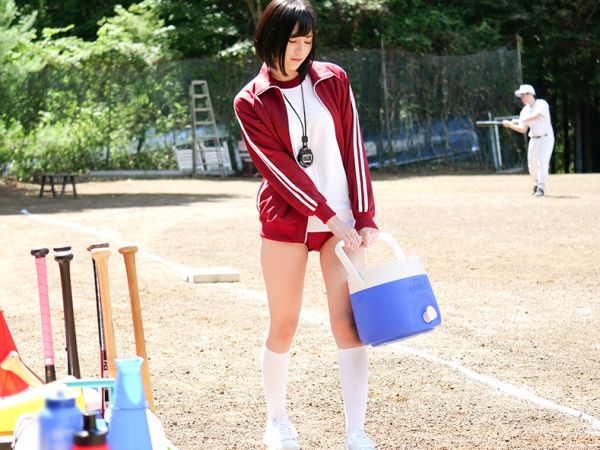 【巨乳マネージャーの危険なご奉仕】『みんなの疲れ、癒してあげる…』Fカップの野球部マネージャーが部員たちの性欲処理に！ねっとりフェラでご奉仕し、乱交で肉便器と化す！巨乳を揺らしながら、部員たちのチンコに夢中になる姿はエロすぎる！