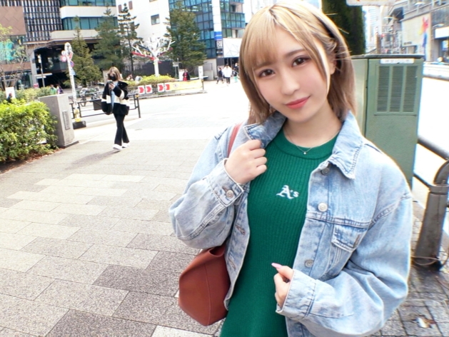 【金髪ギャルのエロ全開】スレンダーなボディで魅せる！性欲MAXのギャルが濃厚セックスで大暴走♡ 可愛い顔してエッチなこと大好き！快感に溺れる姿がたまらない！