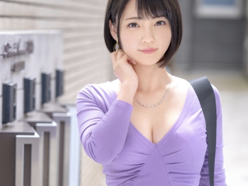 【デリバリー美少女】『家で待っててね♡』素人男子の自宅にマジカワ美少女が突撃！美ボディと天使スマイルでチ○コをギンギンにさせ、甘い囁きと濃厚プレイで素人男子をメロメロに！