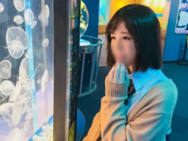 【巨乳娘の隠れデカ乳輪】ホテルでエロメイドコスプレ！乳首舐め手コキから騎乗位、寝バックまで…ハメ撮りで激しく突かれ、隠していたデカ乳輪が丸見えに！巨乳を揺らしながら感じまくる姿は必見！